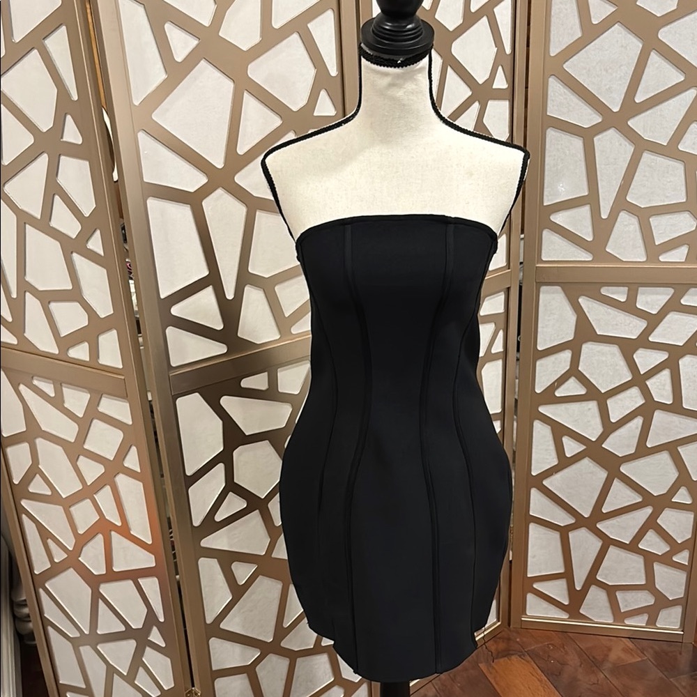 Elliatt Black Strapless Dress